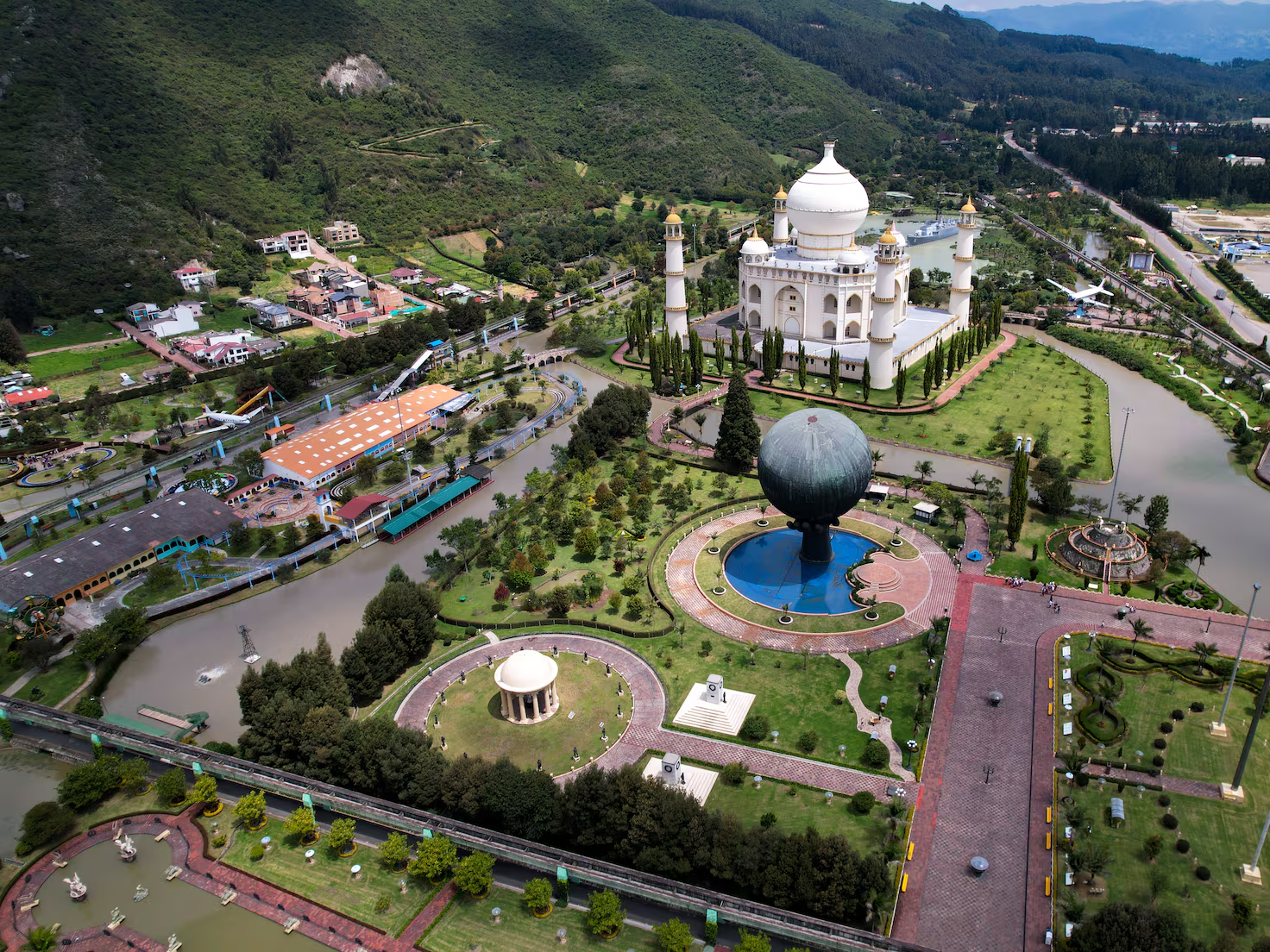Parque Jaime Duque